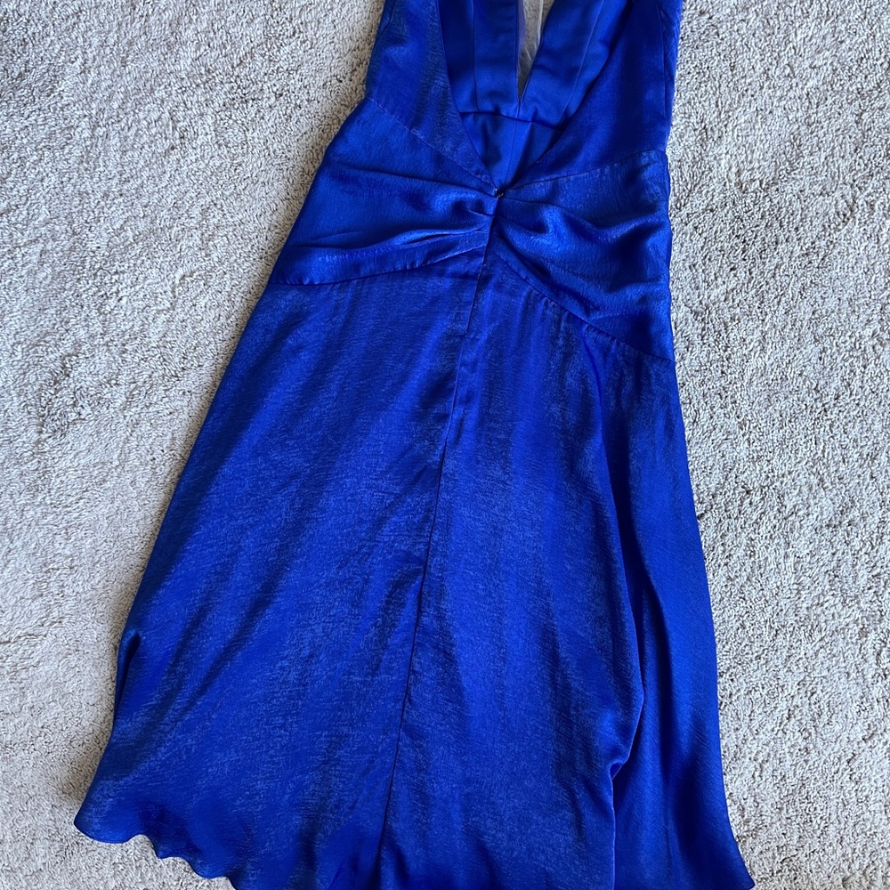 Dress - Picture 4 of 8